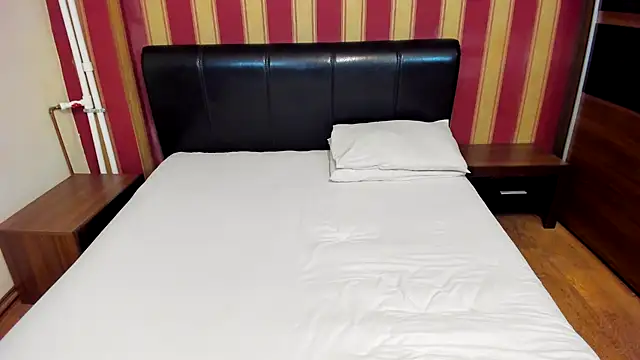 Snapshot of AshPage chatting on 12-01-24, 10:21 AshPage online show from 12-01-24, 10:21