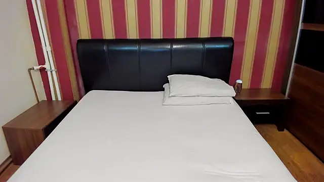 Snapshot of AshPage chatting on 01-07-25, 11:24 AshPage online show from 01-07-25, 11:24