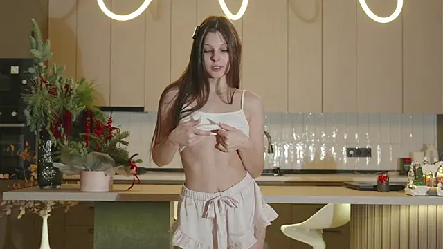 whisper of love online show from 12-19-25, 02:29