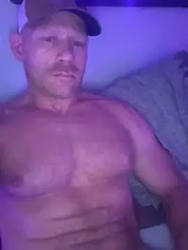 Snapshot of RawOkie chatting on 10-06-25, 07:44 RawOkie online show from 10-06-25, 07:44