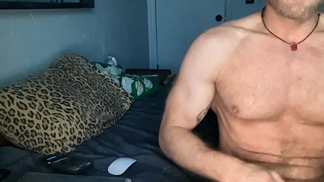 Snapshot of RawOkie chatting on 11-11-25, 08:03 RawOkie online show from 11-11-25, 08:03