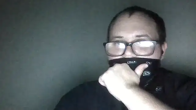 Snapshot of jacklack221 chatting on 10-22-25, 04:02 jacklack221 online show from 10-22-25, 04:02