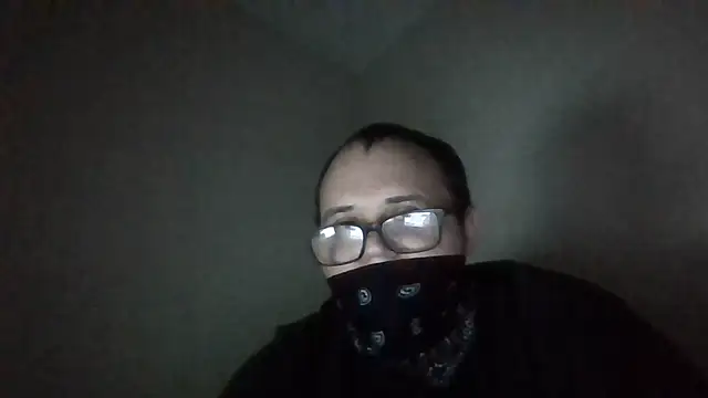 Snapshot of jacklack221 chatting on 10-27-25, 04:49 jacklack221 online show from 10-27-25, 04:49