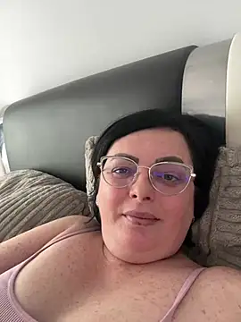 Amandamuller1982 online show from 12-20-24, 10:49