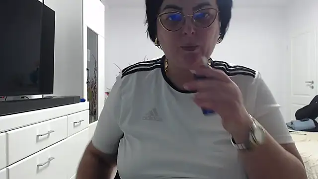 Amandamuller1982 online show from 02-08-26, 06:55