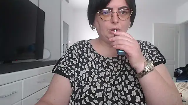 Amandamuller1982 online show from 04-16-26, 08:04