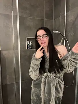 Snapshot of AdelinaAlia chatting on 11-18-25, 10:52 AdelinaAlia online show from 11-18-25, 10:52