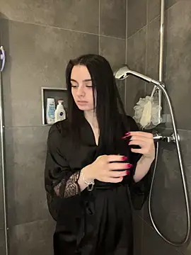 Snapshot of AdelinaAlia chatting on 12-16-25, 11:15 AdelinaAlia online show from 12-16-25, 11:15