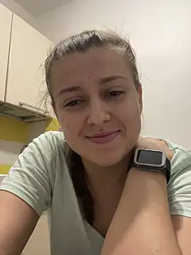 Snapshot of ViolaBloom22 chatting on 01-27-25, 08:49 ViolaBloom22 online show from 01-27-25, 08:49