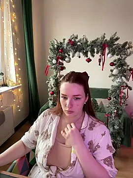 Snapshot of CookyDaisy chatting on 12-26-24, 08:39 CookyDaisy online show from 12-26-24, 08:39