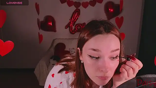 Snapshot of CookyDaisy chatting on 02-14-25, 07:33 CookyDaisy online show from 02-14-25, 07:33