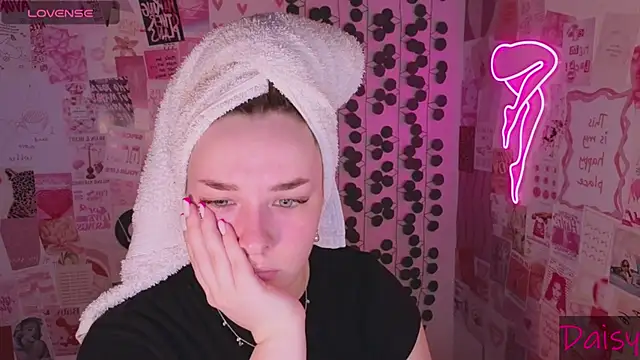 Snapshot of CookyDaisy chatting on 03-13-25, 07:28 CookyDaisy online show from 03-13-25, 07:28