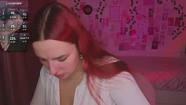 Snapshot of CookyDaisy chatting on 10-05-25, 09:02 CookyDaisy online show from 10-05-25, 09:02