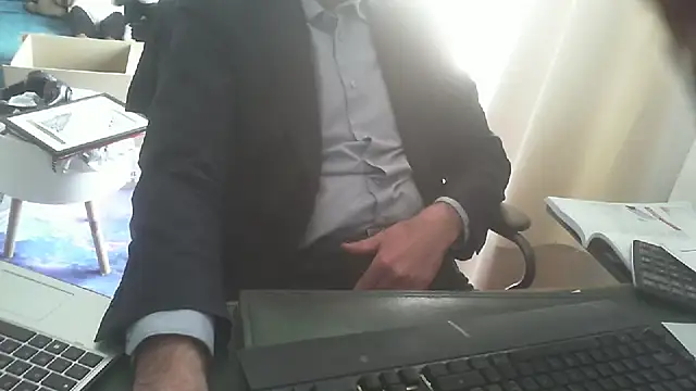 shyfrenchcock1 online show from 03-06-25, 01:14