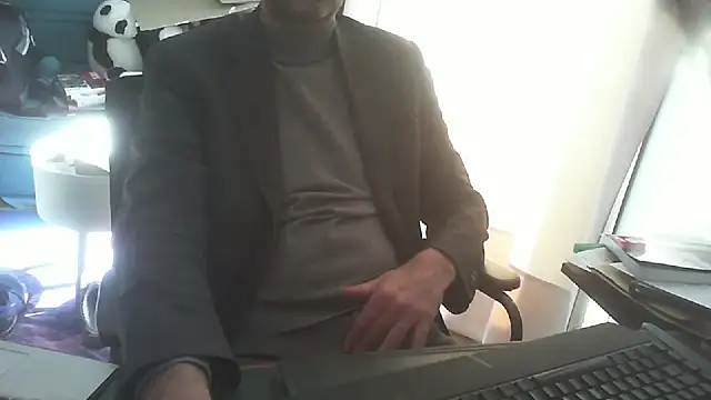 shyfrenchcock1 online show from 03-13-26, 09:49