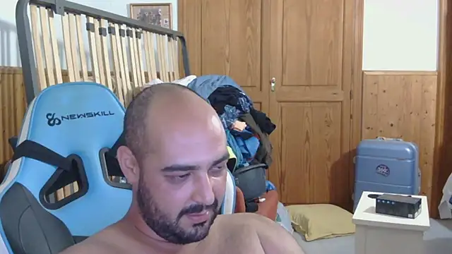 Snapshot of chicomallorca96 chatting on 08-02-26, 03:10 chicomallorca96 online show from 08-02-26, 03:10