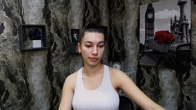 KarolinaRosse  online show from 01-26-25, 06:59