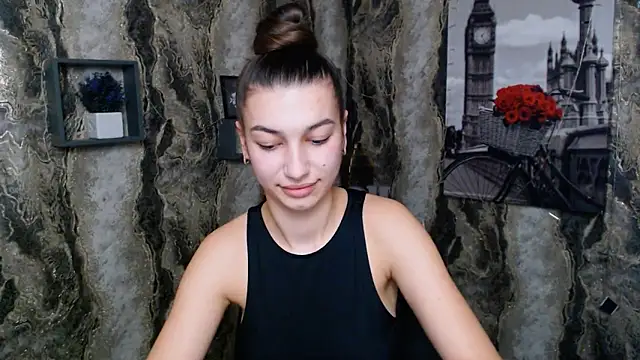 KarolinaRosse  online show from 02-02-25, 01:19