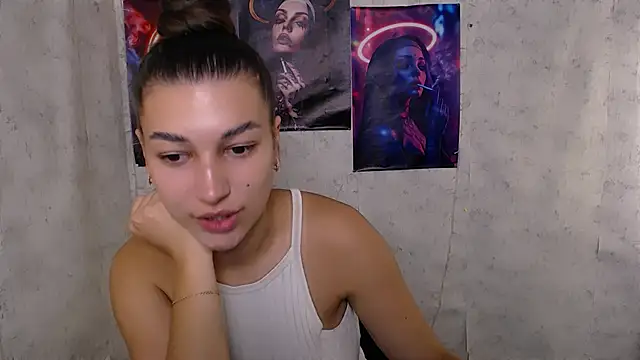 KarolinaRosse  online show from 09-20-25, 05:08