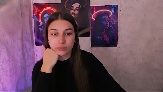 KarolinaRosse  online show from 10-03-25, 05:04