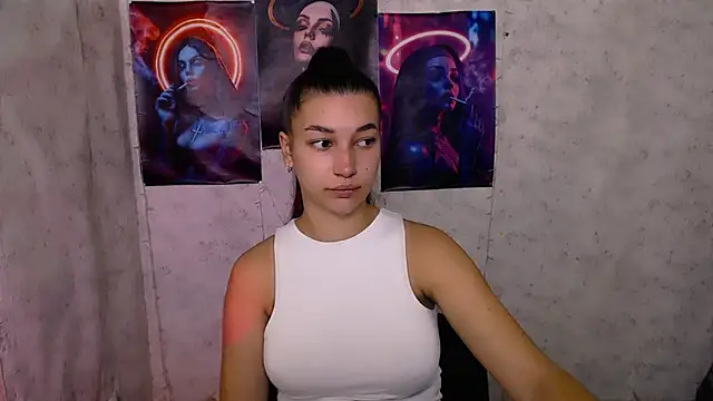 KarolinaRosse  online show from 10-08-25, 05:16