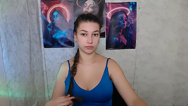 KarolinaRosse  online show from 10-13-25, 05:40