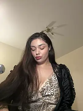 Snapshot of Sweet_Khalifa_ chatting on 02-09-25, 03:23 Sweet Khalifa online show from 02-09-25, 03:23