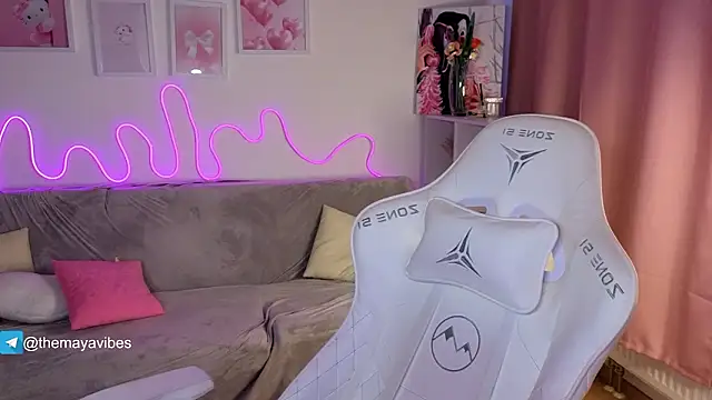 Maya Rave online show from 02-03-26, 06:40