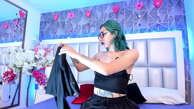 Im gaia online show from 02-21-25, 01:22