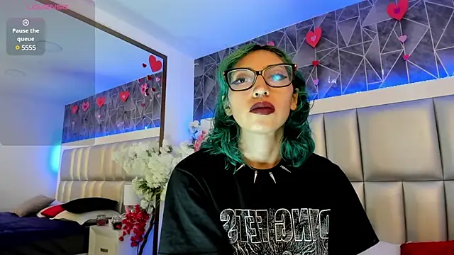 Im gaia online show from 02-23-25, 12:27