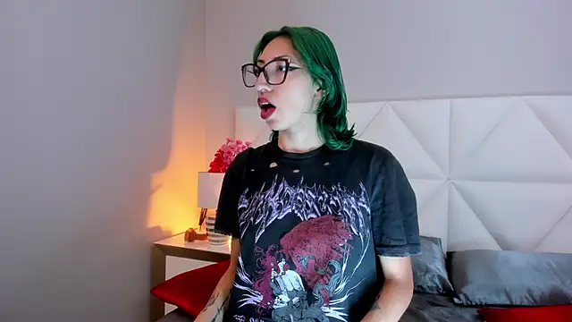 Im gaia online show from 03-22-25, 12:14