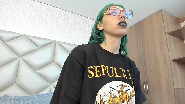 Im gaia online show from 09-15-25, 12:27