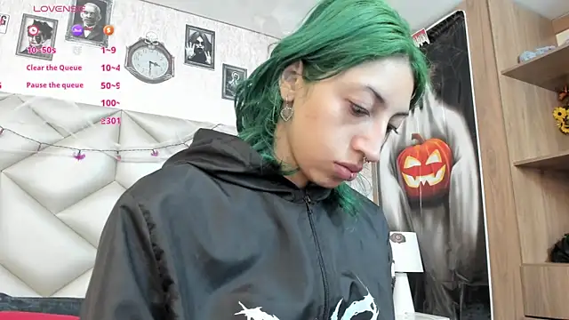 Im gaia online show from 10-30-25, 12:50