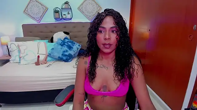 Edelaine rogers online show from 11-06-25, 05:30