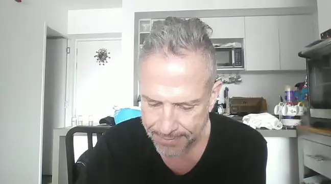 Snapshot of Diegoperrote682661 chatting on 12-19-24, 02:46 Diegoperrote682661 online show from 12-19-24, 02:46