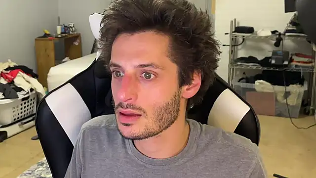 Dylansd online show from 12-27-24, 04:04