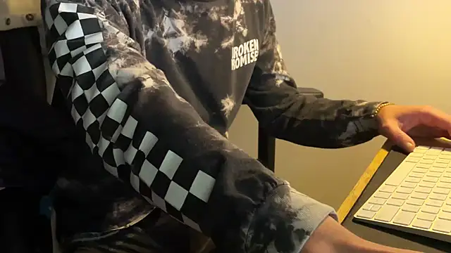 Dylansd online show from 01-10-25, 09:44