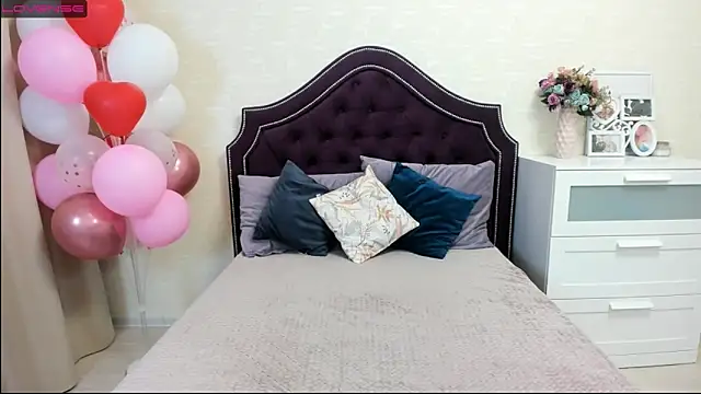 BettyBloom69 online show from 02-17-25, 04:31