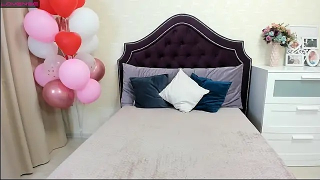 BettyBloom69 online show from 02-18-25, 04:26