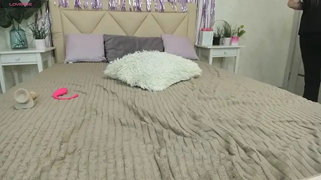 BettyBloom69 online show from 03-03-25, 07:54