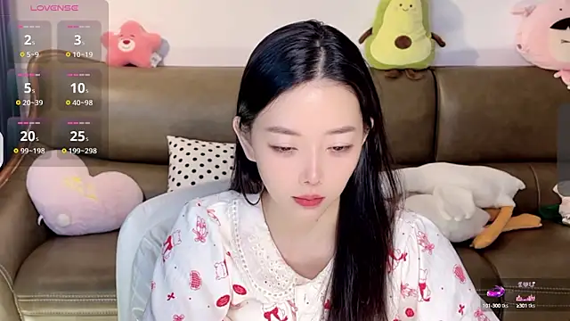 Yilin1999 online show from 01-26-25, 10:57