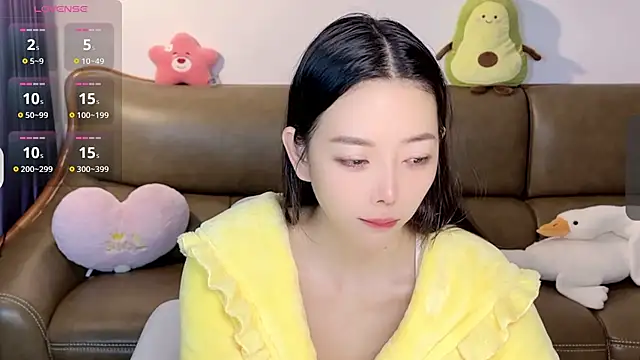Yilin1999 online show from 02-15-25, 12:54