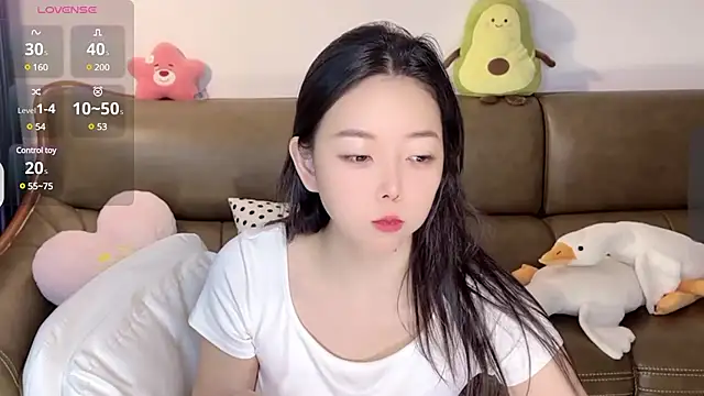 Yilin1999 online show from 02-21-25, 10:26
