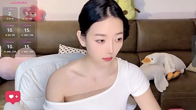 Yilin1999 online show from 03-08-25, 04:06