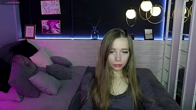 Snapshot of OliviaGentle chatting on 12-06-24, 04:36 OliviaGentle online show from 12-06-24, 04:36