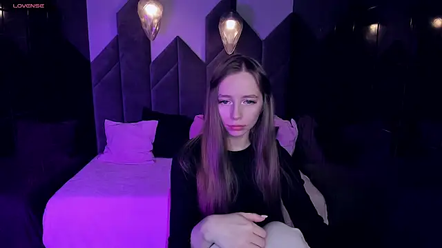 Snapshot of OliviaGentle chatting on 12-10-24, 08:30 OliviaGentle online show from 12-10-24, 08:30