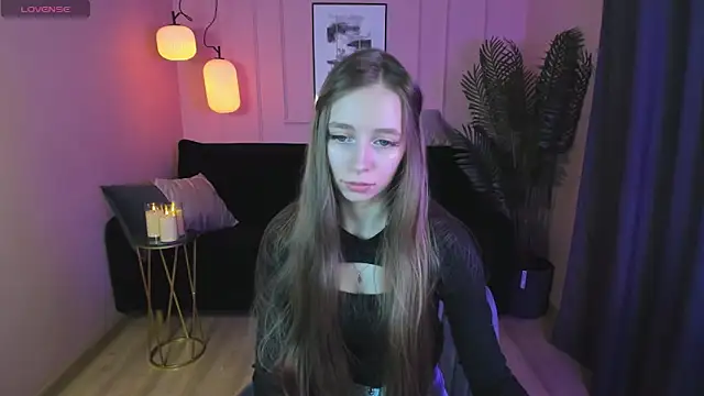 Snapshot of OliviaGentle chatting on 01-02-25, 10:11 OliviaGentle online show from 01-02-25, 10:11