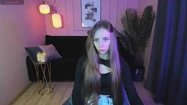 Snapshot of OliviaGentle chatting on 01-03-25, 01:16 OliviaGentle online show from 01-03-25, 01:16