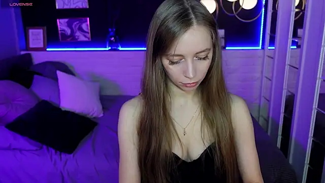 Snapshot of OliviaGentle chatting on 01-06-25, 01:31 OliviaGentle online show from 01-06-25, 01:31