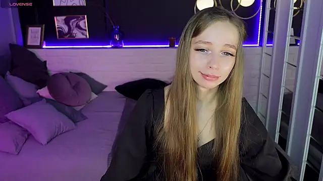 Snapshot of OliviaGentle chatting on 01-17-25, 01:25 OliviaGentle online show from 01-17-25, 01:25